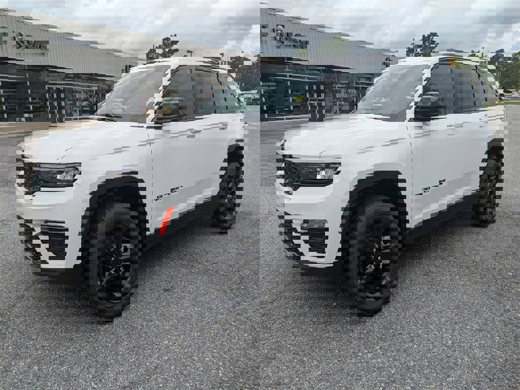 New 2025 Jeep Grand Cherokee Limited w/ Luxury Tech Group II image 8