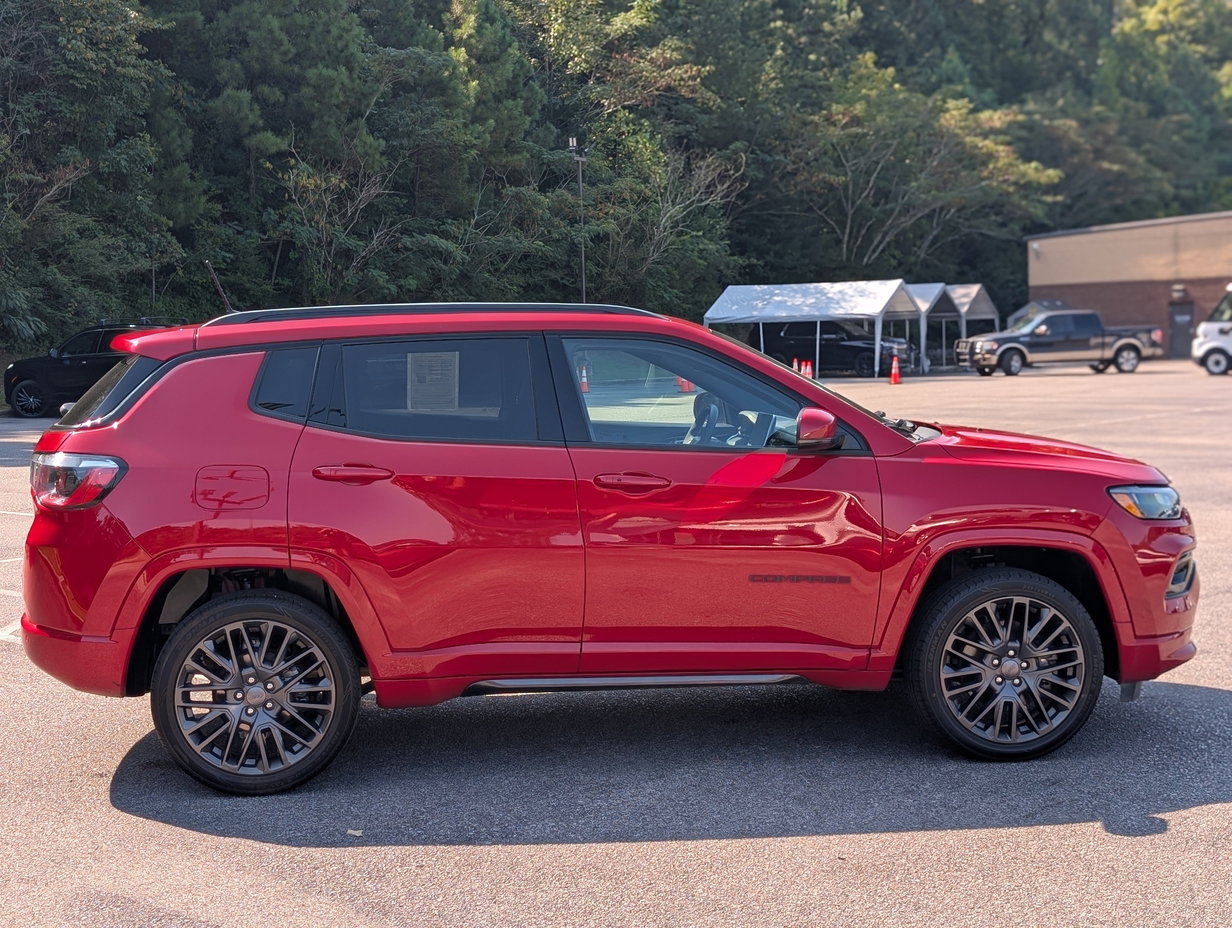 Used 2023 Jeep Compass Limited AWD/4WD image 10
