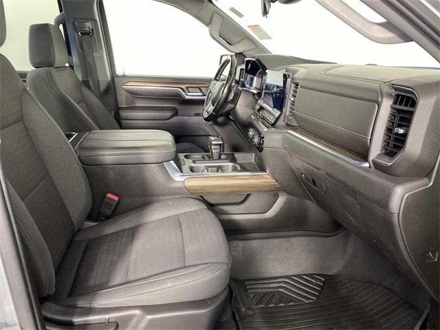 Used 2023 Chevrolet Silverado 1500 RST w/ Z71 Off-Road Package image 10
