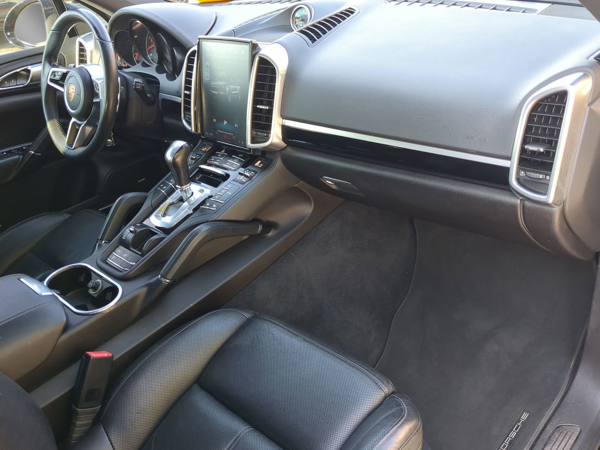 Used 2016 Porsche Cayenne AWD/4WD image 43