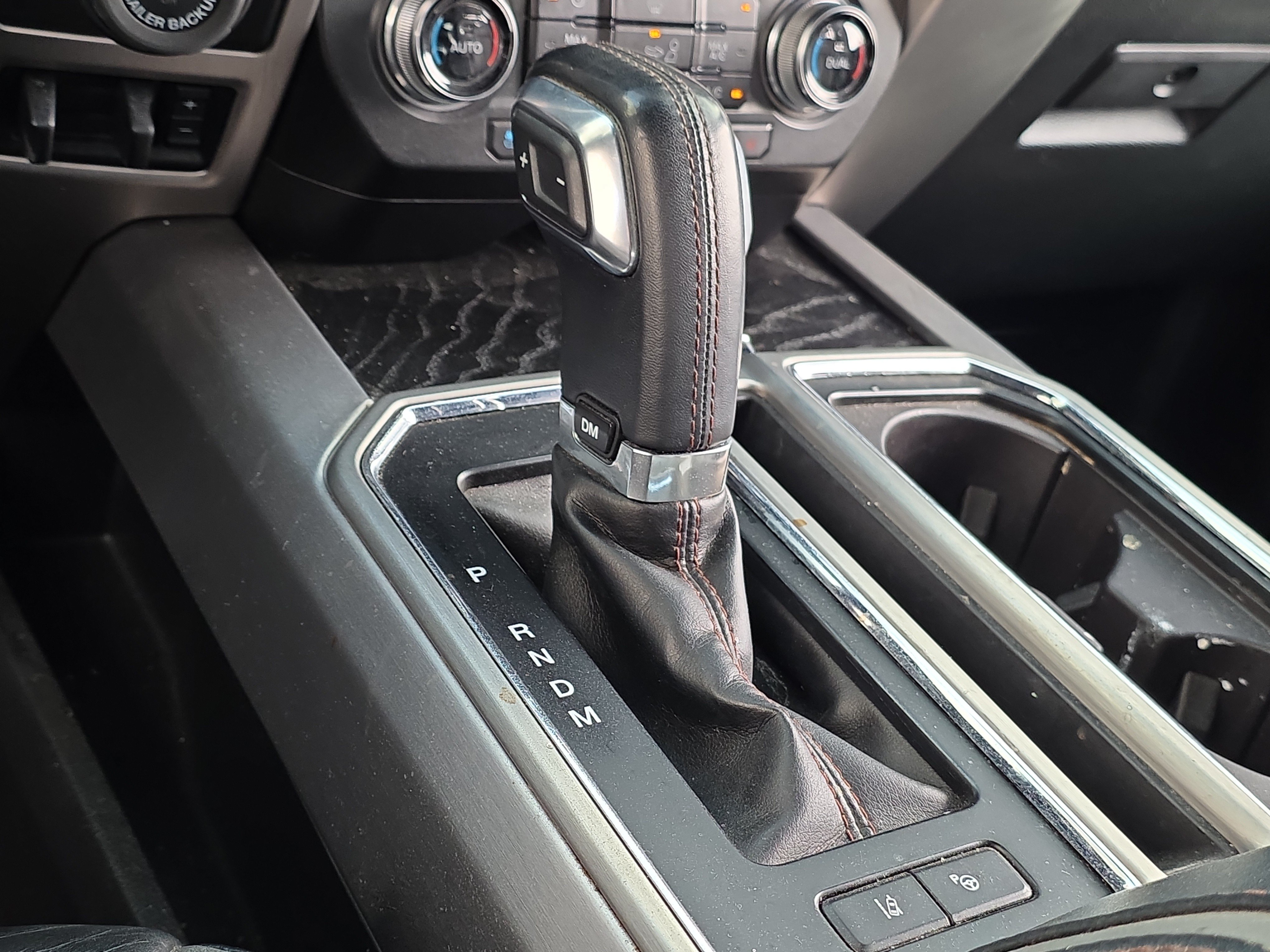 Used 2019 Ford F150 Platinum w/ Equipment Group 701A Luxury AWD/4WD image 26