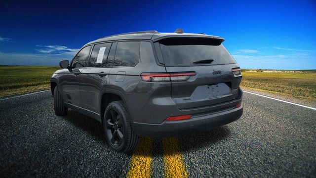 Certified 2023 Jeep Grand Cherokee L Laredo image 2