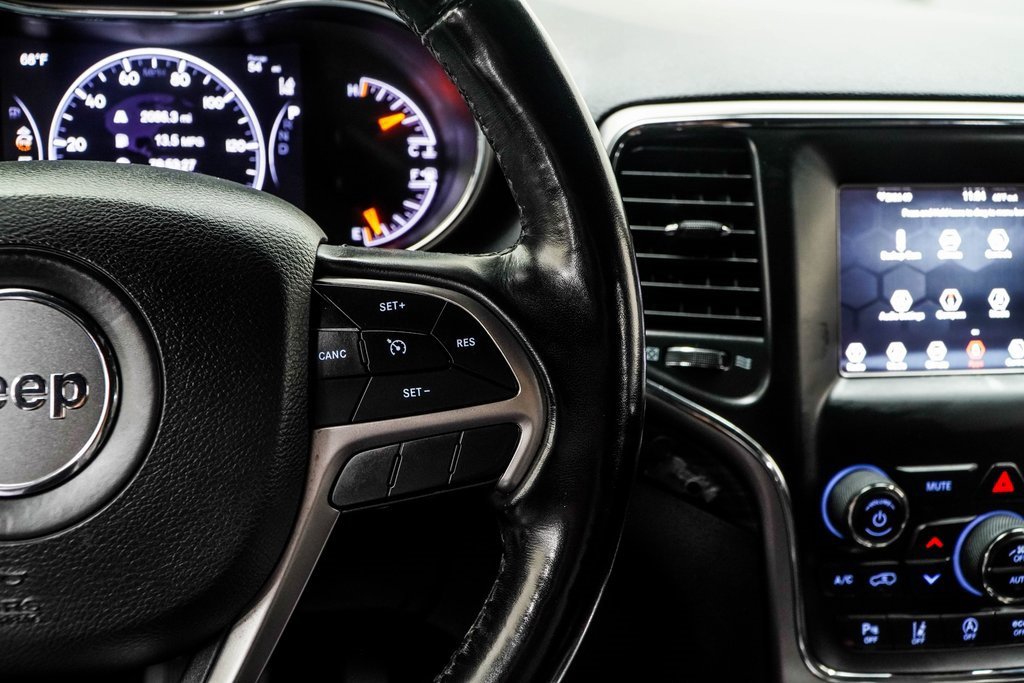 Used 2021 Jeep Grand Cherokee Laredo image 33