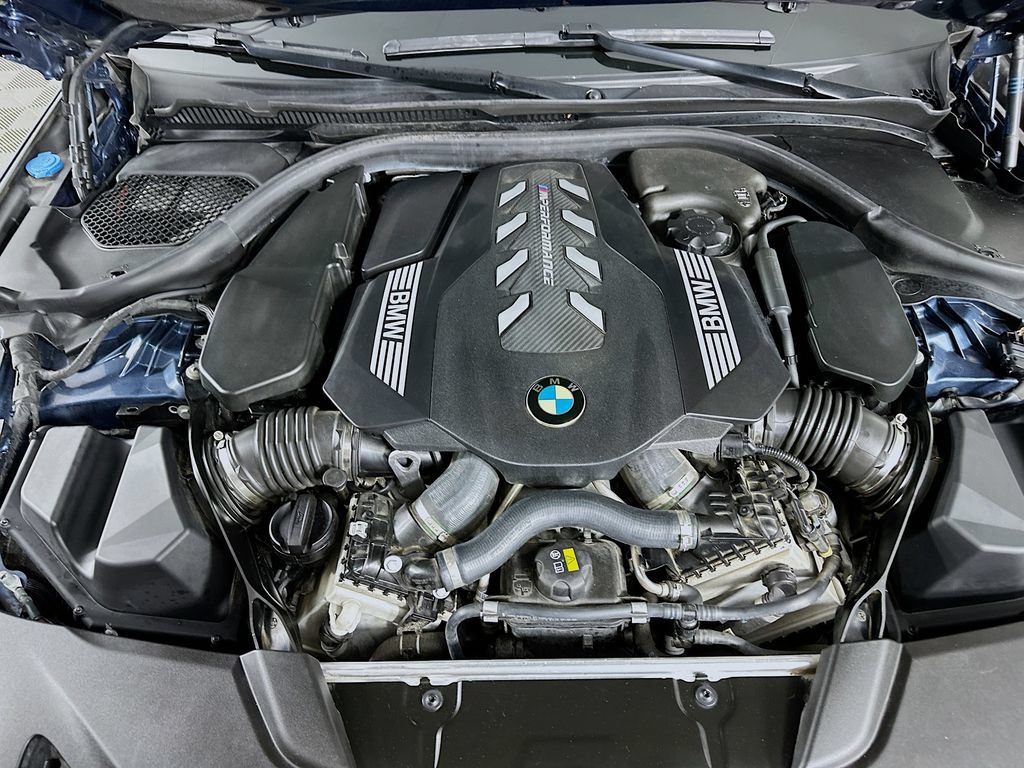 Used 2023 BMW M550i xDrive w/ Executive Package AWD/4WD image 39