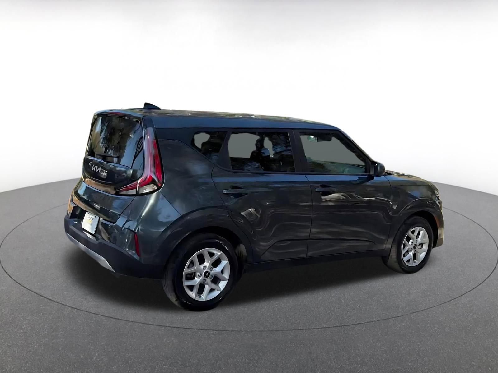 Used 2025 Kia Soul LX w/ LX Technology Package image 15