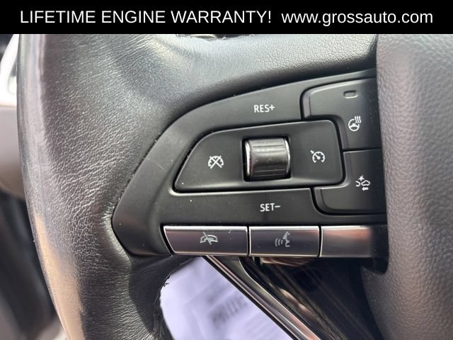 Used 2023 Cadillac XT6 Premium Luxury image 18