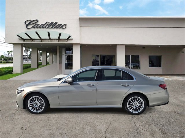 Used 2022 Mercedes-Benz E 350 4MATIC Sedan image 2