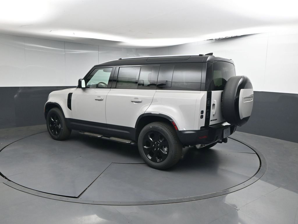New 2026 Land Rover Defender 110 S AWD/4WD image 3