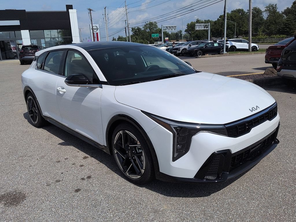New 2026 Kia K4 EX w/ GT-Line Premium Package