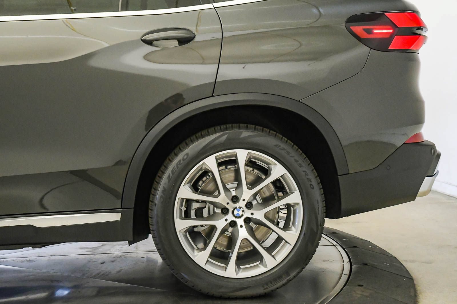 New 2026 BMW X5 xDrive50e AWD/4WD image 10