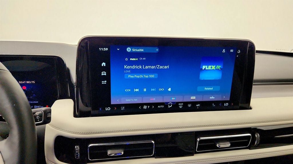 Used 2026 Lincoln Aviator Reserve AWD/4WD image 16