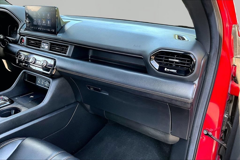 Used 2025 Honda Pilot TrailSport image 21