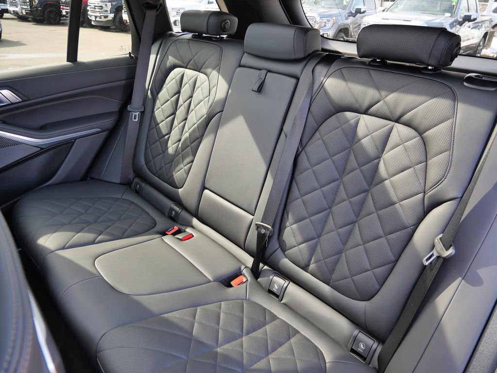 Used 2026 BMW X5 M60i AWD/4WD image 30
