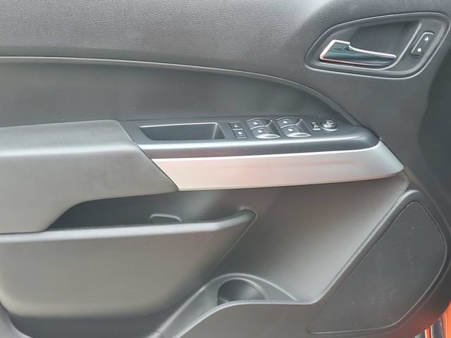 Certified 2020 Chevrolet Colorado ZR2 w/ ZR2 Dusk Special Edition AWD/4WD image 14