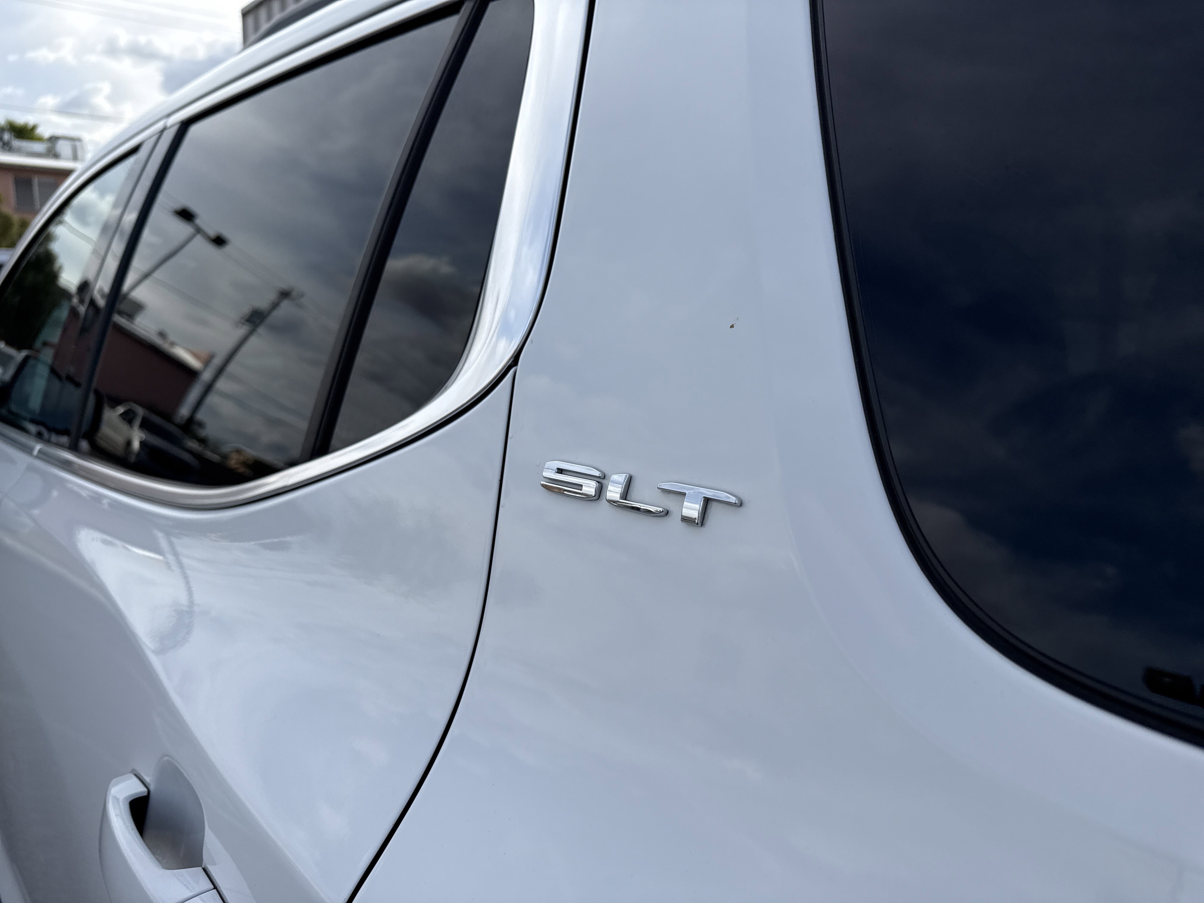 Used 2020 GMC Acadia SLT image 5