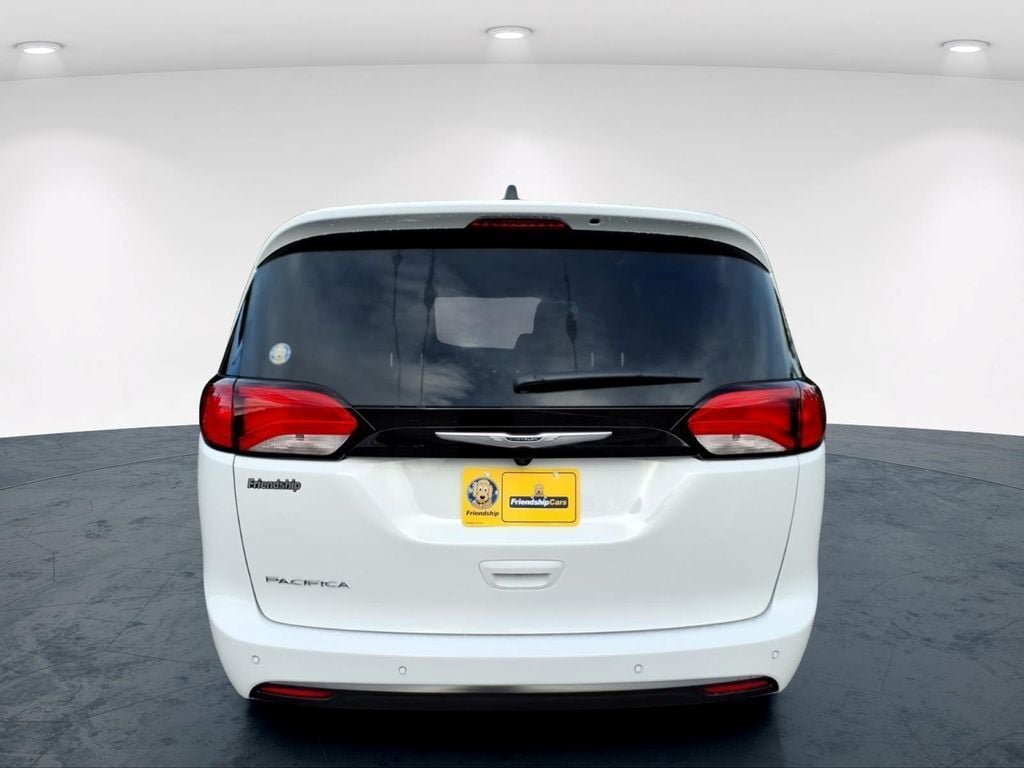 New 2027 Chrysler Pacifica LX FWD image 8