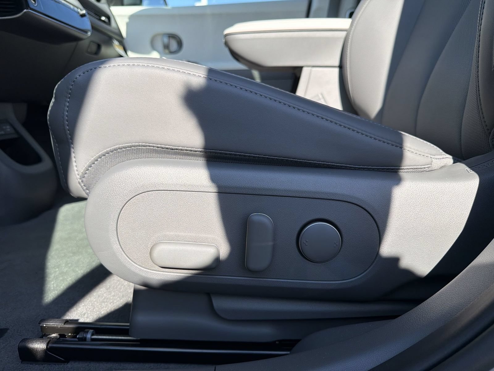 New 2026 Hyundai Ioniq 5 SEL AWD/4WD image 12