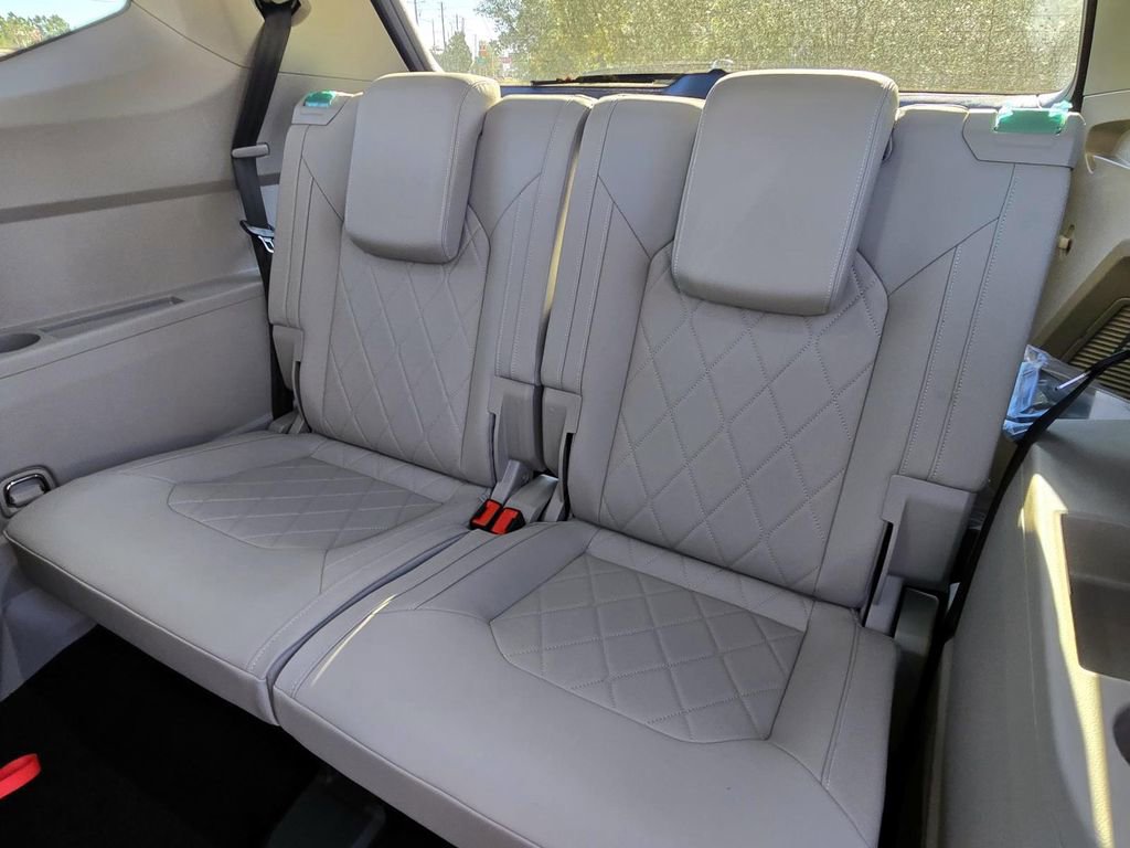 New 2026 Volkswagen Atlas SEL Premium R-Line image 29