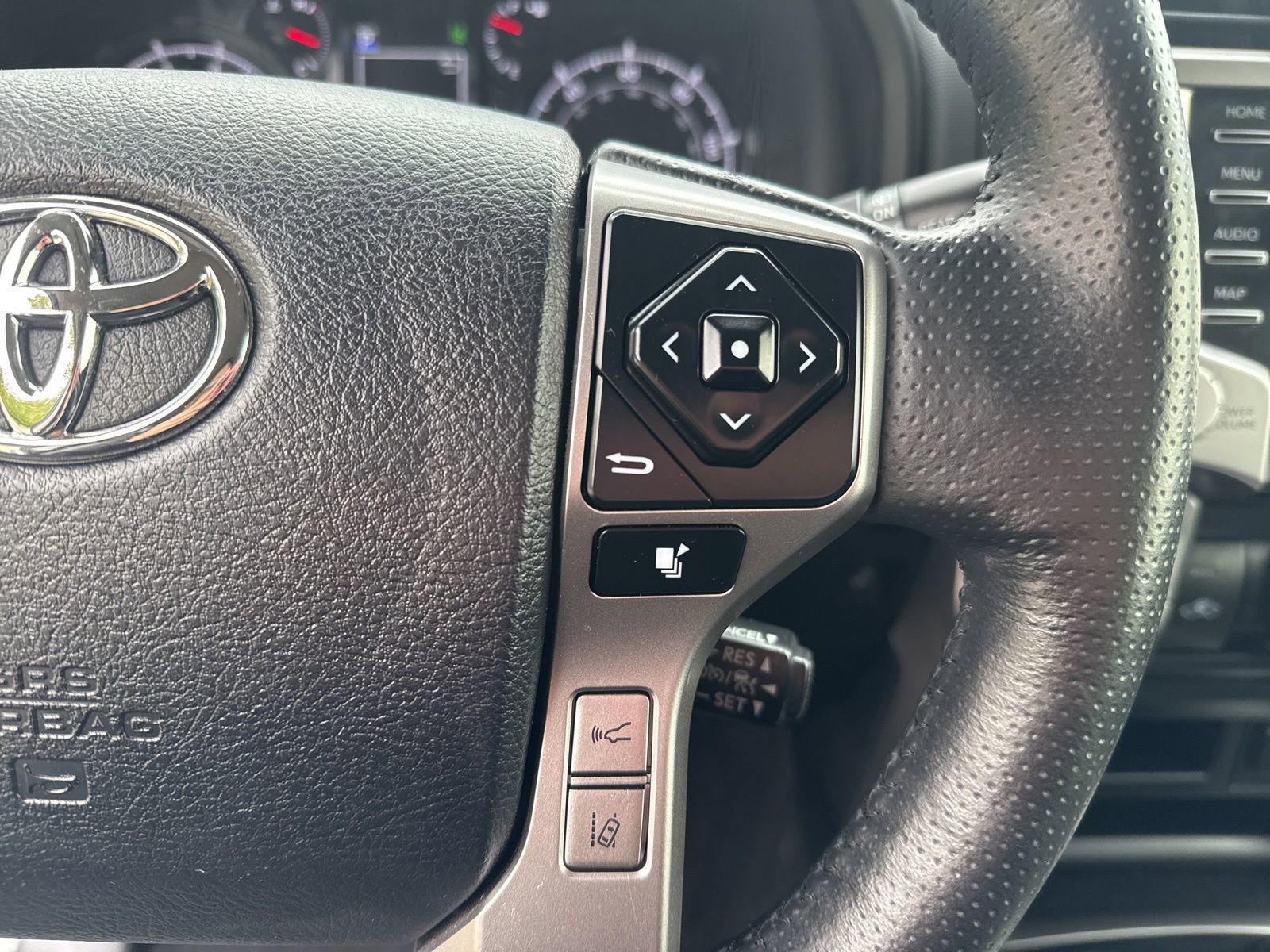 Used 2024 Toyota 4Runner SR5 Premium image 22