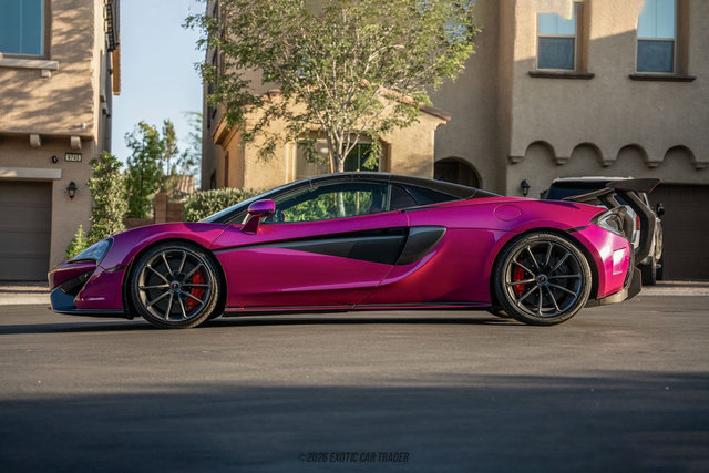Used 2018 McLaren 570S Spider RWD image 15