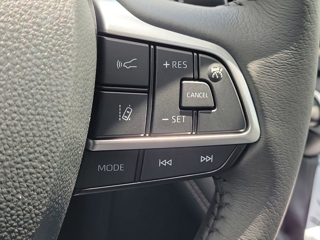 New 2026 Toyota Sienna XLE FWD image 10