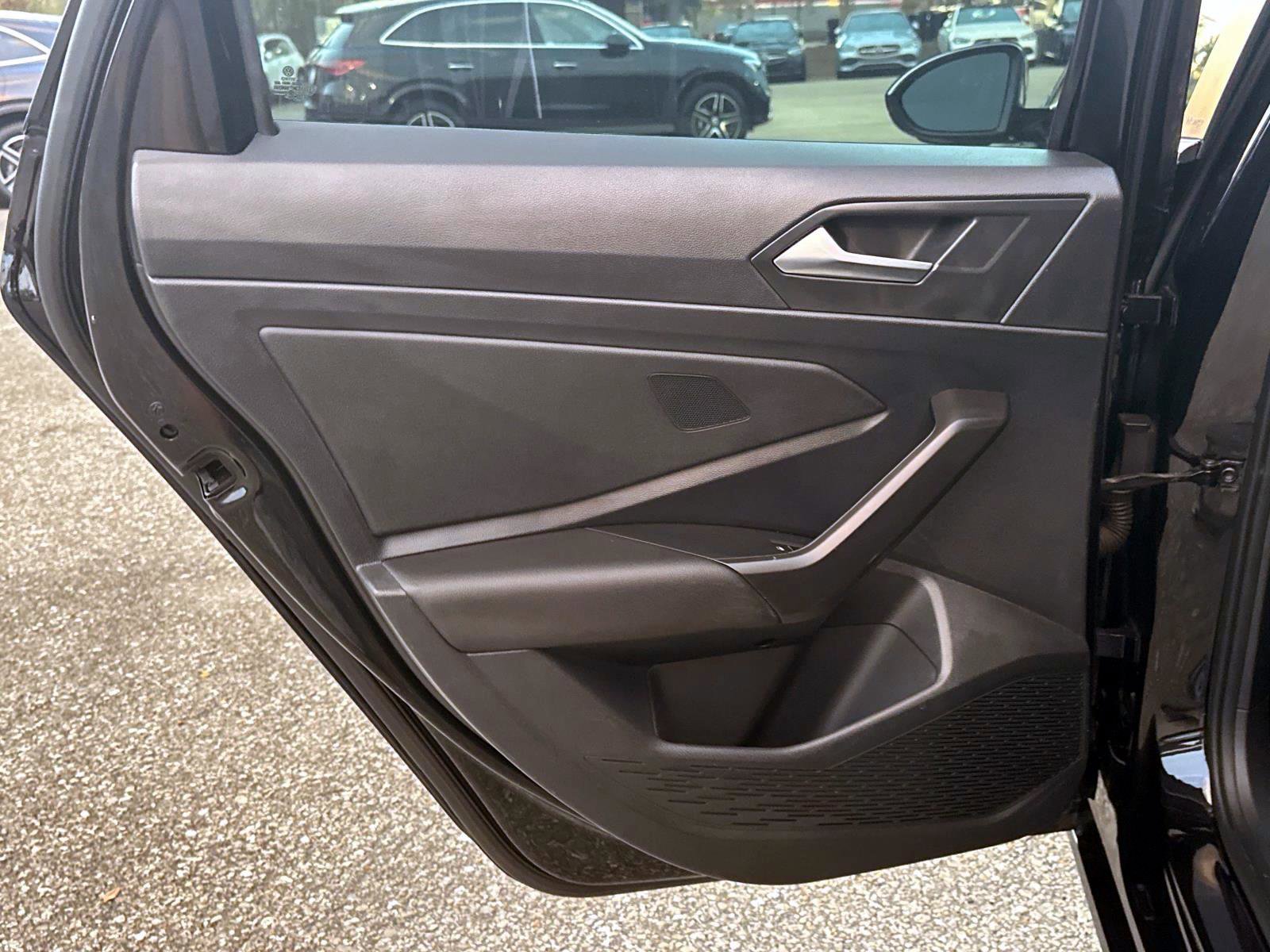 Used 2021 Volkswagen Jetta S image 11