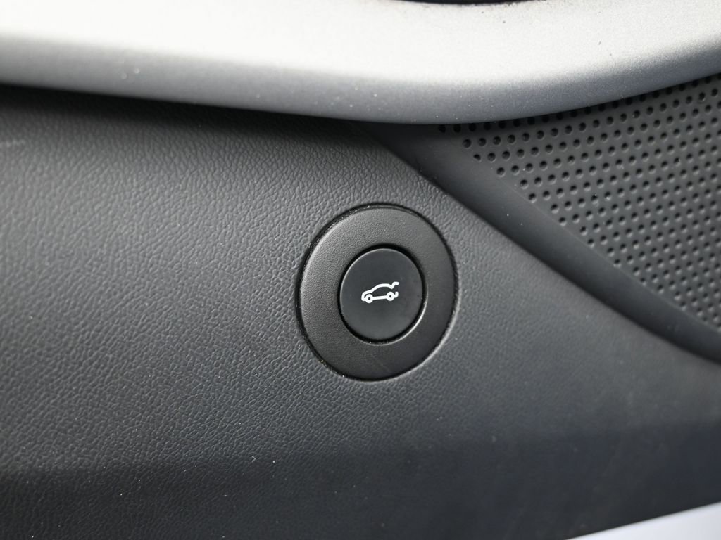 Used 2023 Chevrolet Camaro LT image 29