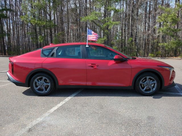 Used 2025 Kia K4 LXS image 3