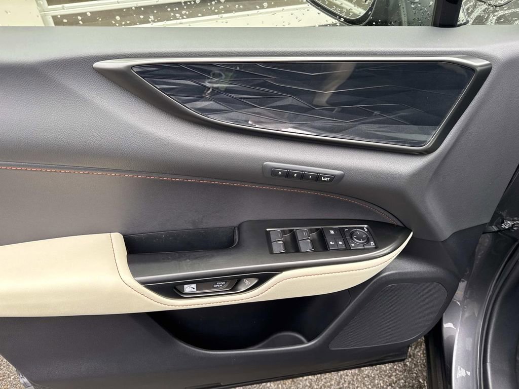 Used 2022 Lexus NX 250 AWD image 17