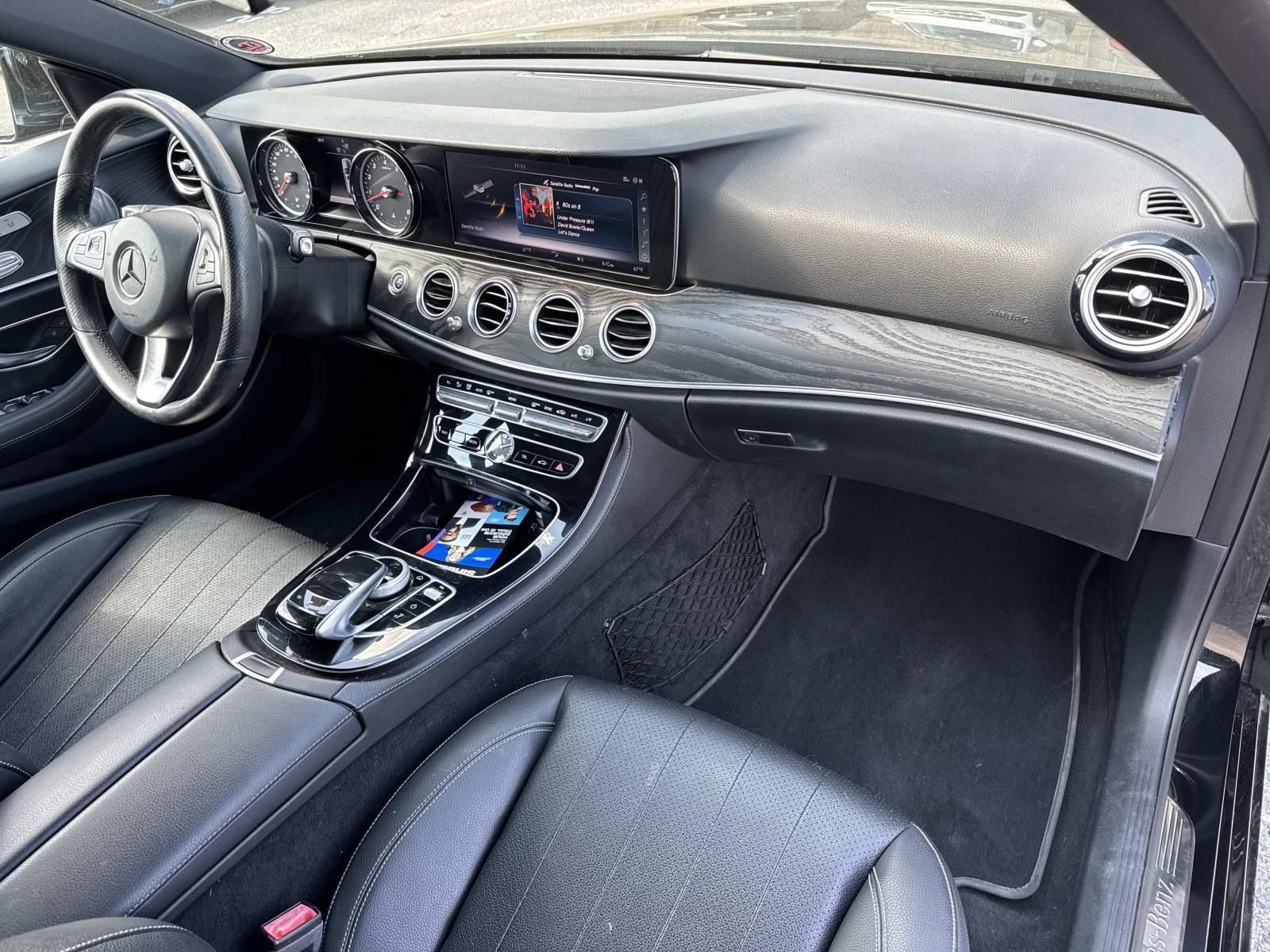 Used 2017 Mercedes-Benz E 400 4MATIC Wagon image 13