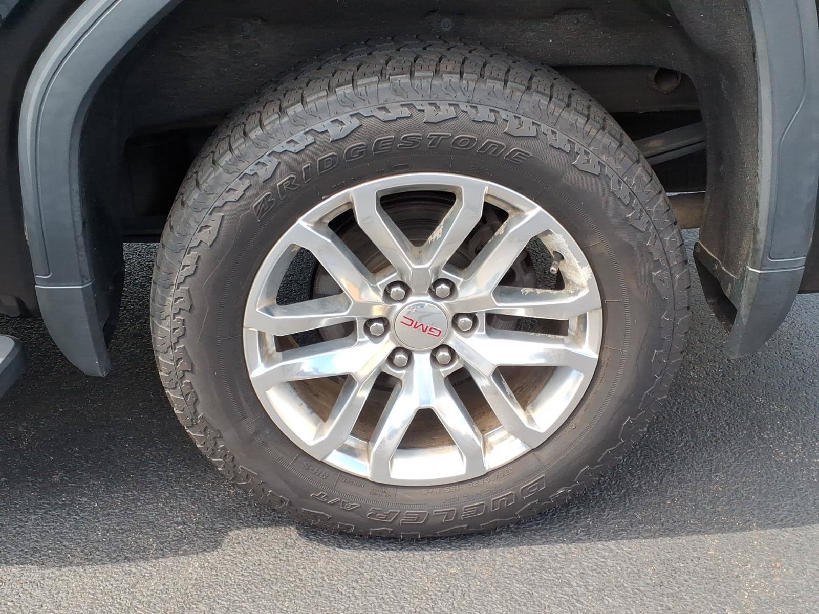 Used 2019 GMC Sierra 1500 SLT w/ SLT Premium Package AWD/4WD image 10