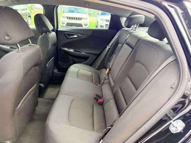 Used 2022 Chevrolet Malibu LT FWD image 12