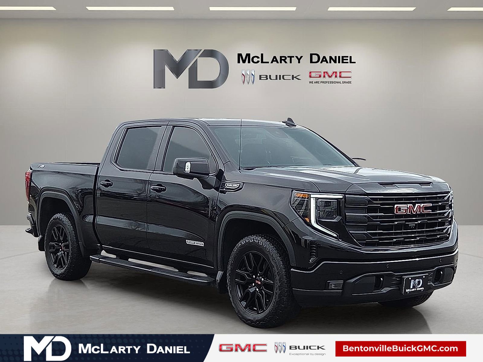 Used 2025 GMC Sierra 1500 Elevation w/ Elevation Premium Package