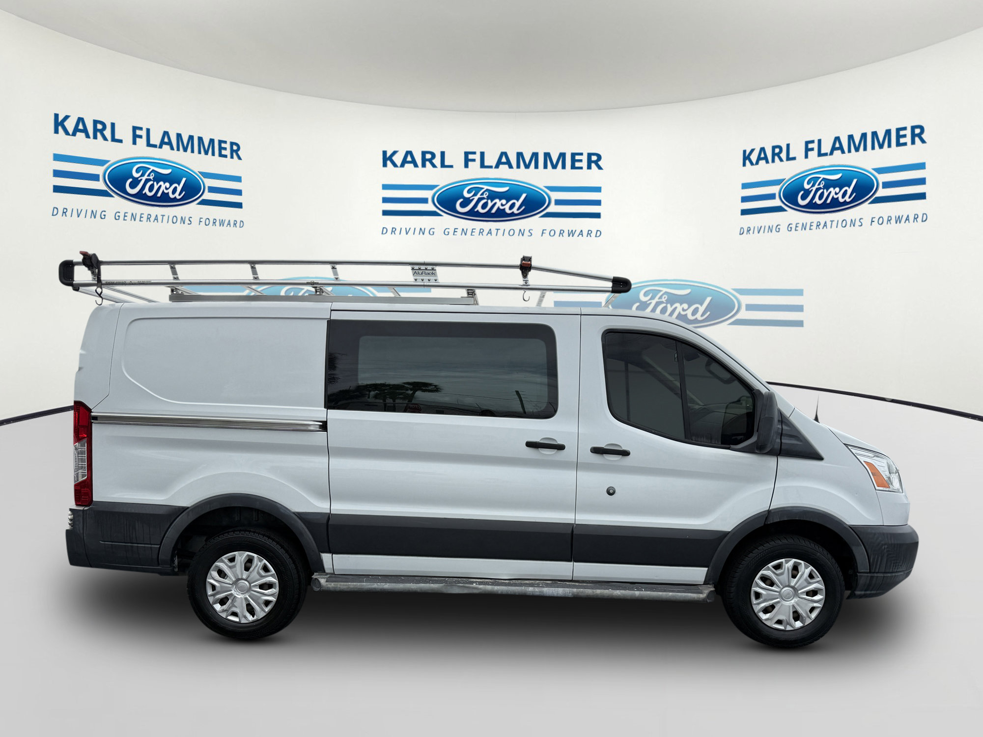 Certified 2018 Ford Transit 250 130 Low Roof w/ Exterior Upgrade Package RWD image 2