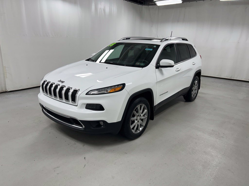 Used 2018 Jeep Cherokee Limited AWD/4WD image 2