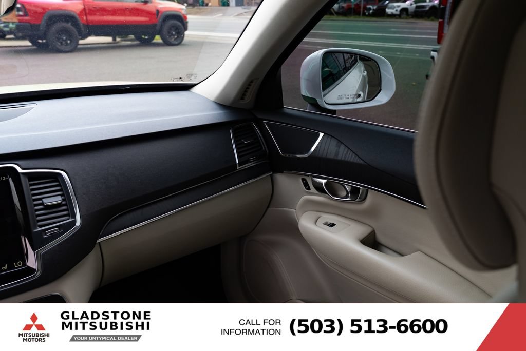 Used 2020 Volvo XC90 T6 Momentum w/ Protection Package Premier AWD/4WD image 11