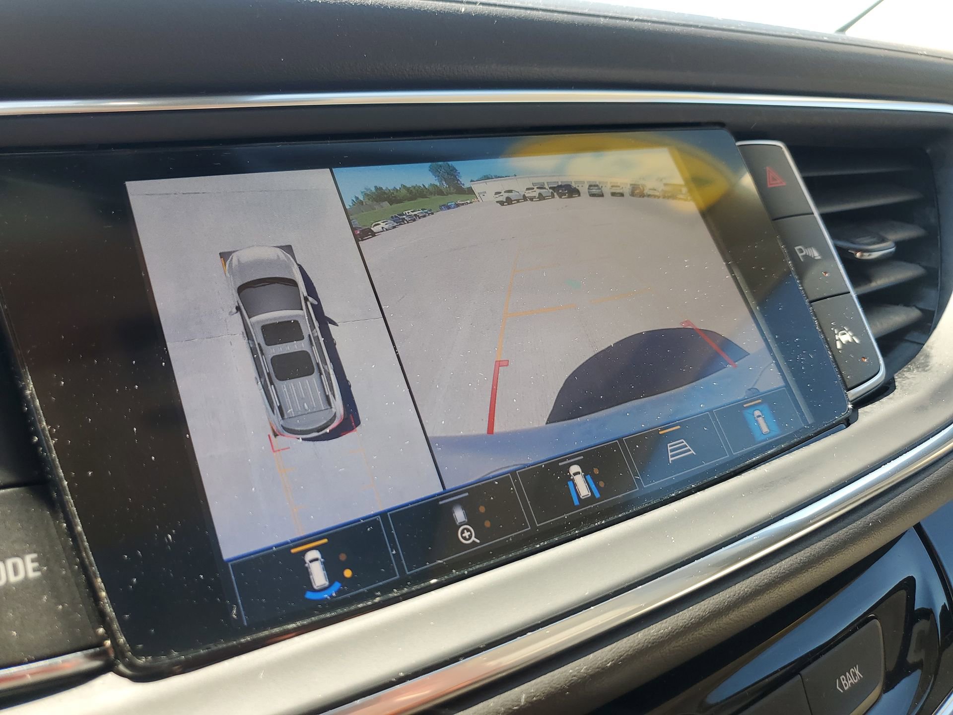 Used 2023 Buick Enclave Avenir w/ Avenir Technology Package FWD image 23