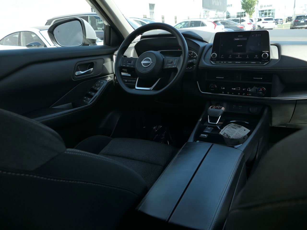 Used 2024 Nissan Rogue SV FWD image 24