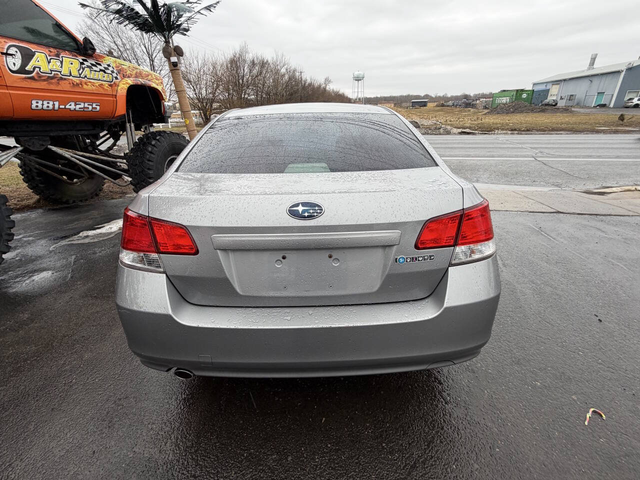 Used 2011 Subaru Legacy 2.5i Premium w/ All-Weather Pkg AWD/4WD image 6