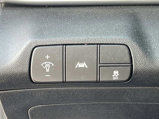 Certified 2021 Hyundai Elantra Limited image 26