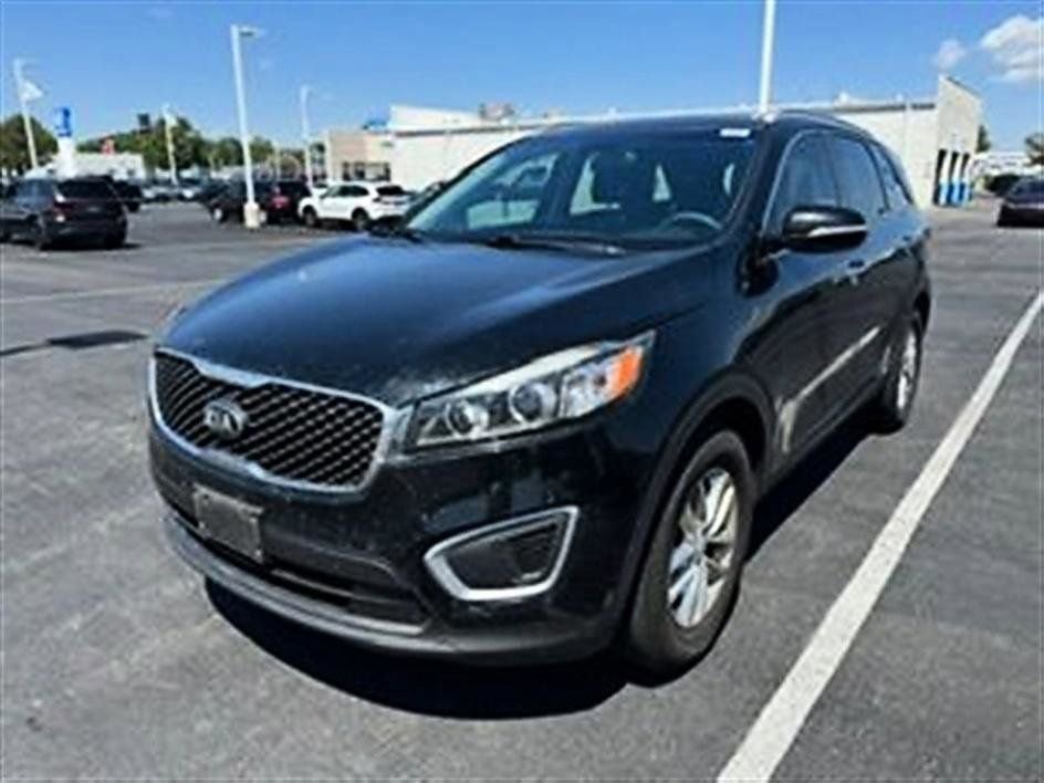 Used 2017 Kia Sorento FWD image 10