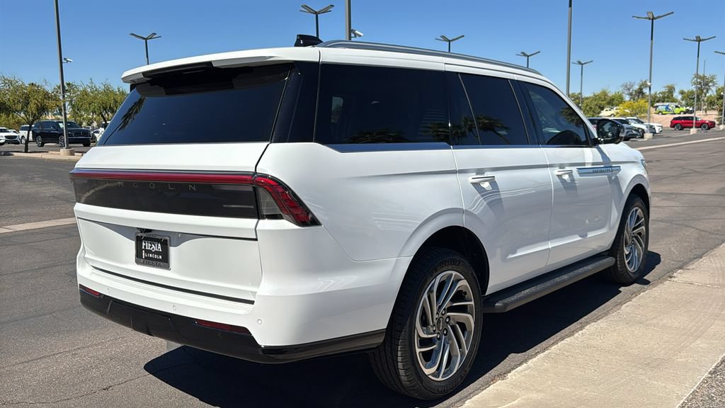 New 2026 Lincoln Navigator Premiere AWD/4WD image 29