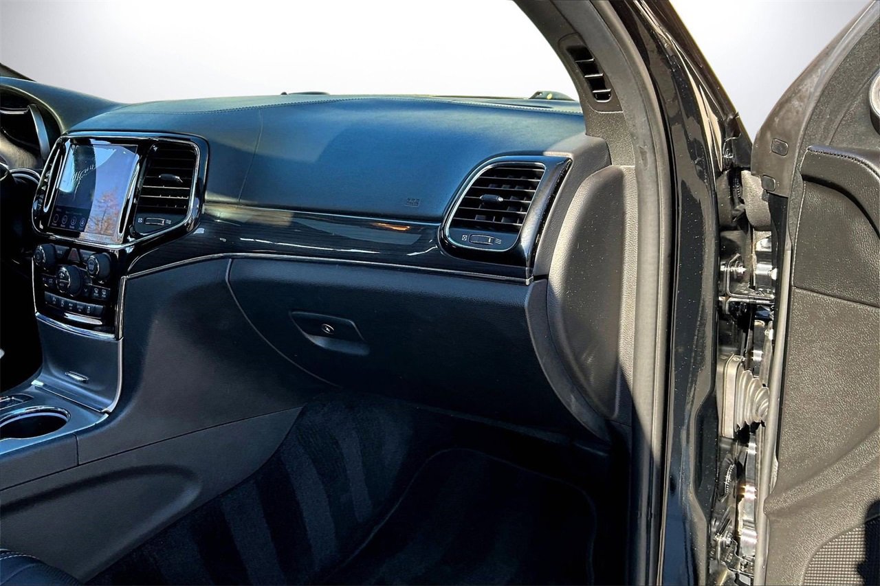Used 2019 Jeep Grand Cherokee Overland image 20