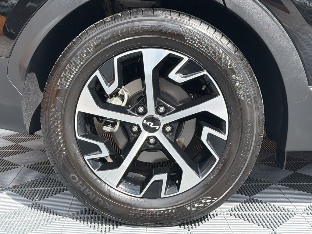 Used 2024 Kia Sportage EX image 20