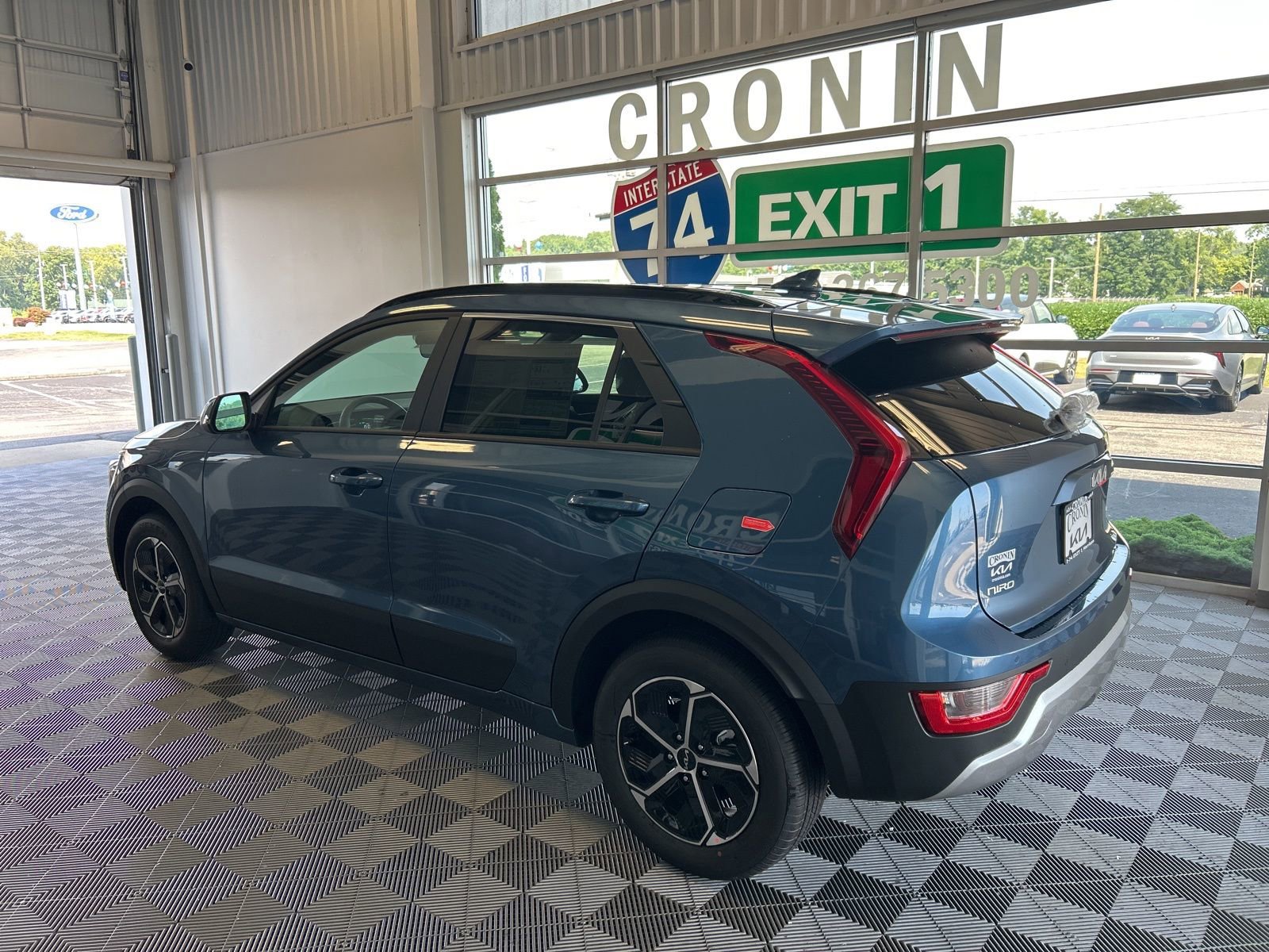 New 2025 Kia Niro EX image 4