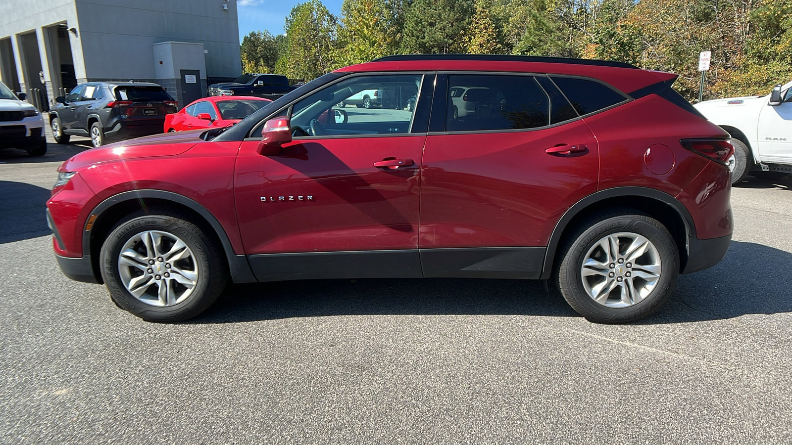 Used 2019 Chevrolet Blazer LT w/ Sound & Technology Package image 11