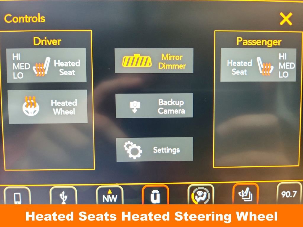 Used 2018 Jeep Wrangler Unlimited Sahara w/ Dual Top Group image 17