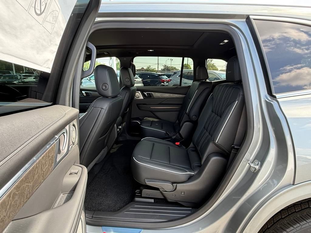 New 2026 Buick Enclave Avenir w/ Super Cruise Package image 15