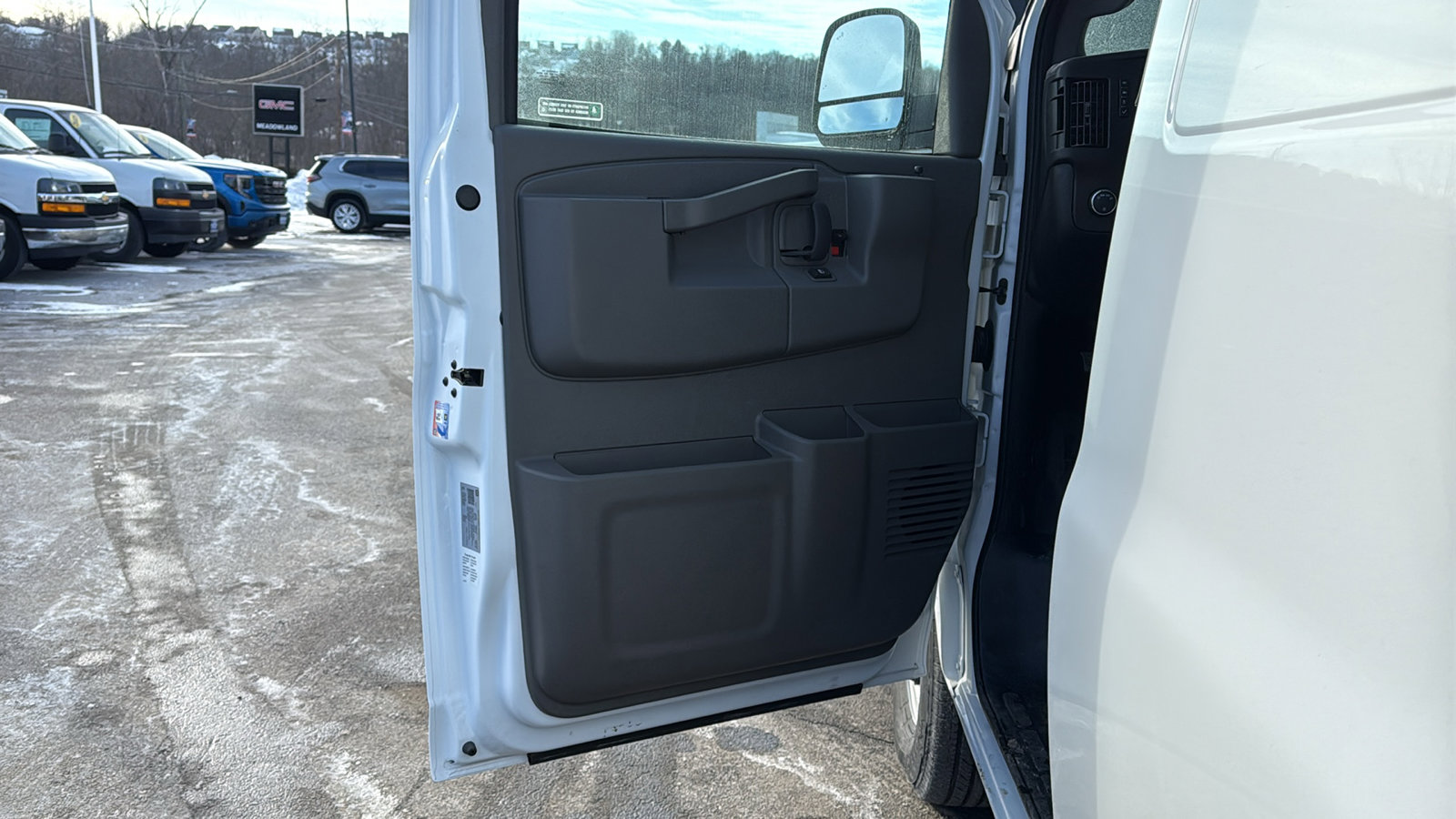 Used 2025 Chevrolet Express 2500 Extended w/ Communications Package RWD image 12
