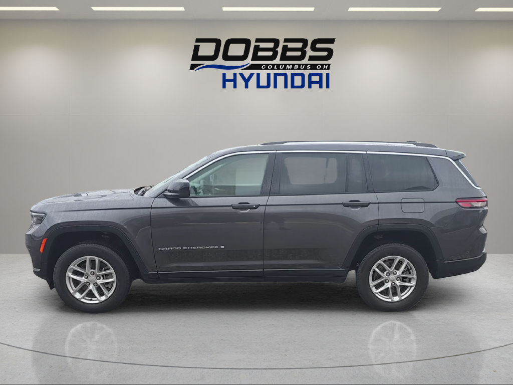 Used 2023 Jeep Grand Cherokee L Laredo w/ Luxury Tech Group I AWD/4WD image 2